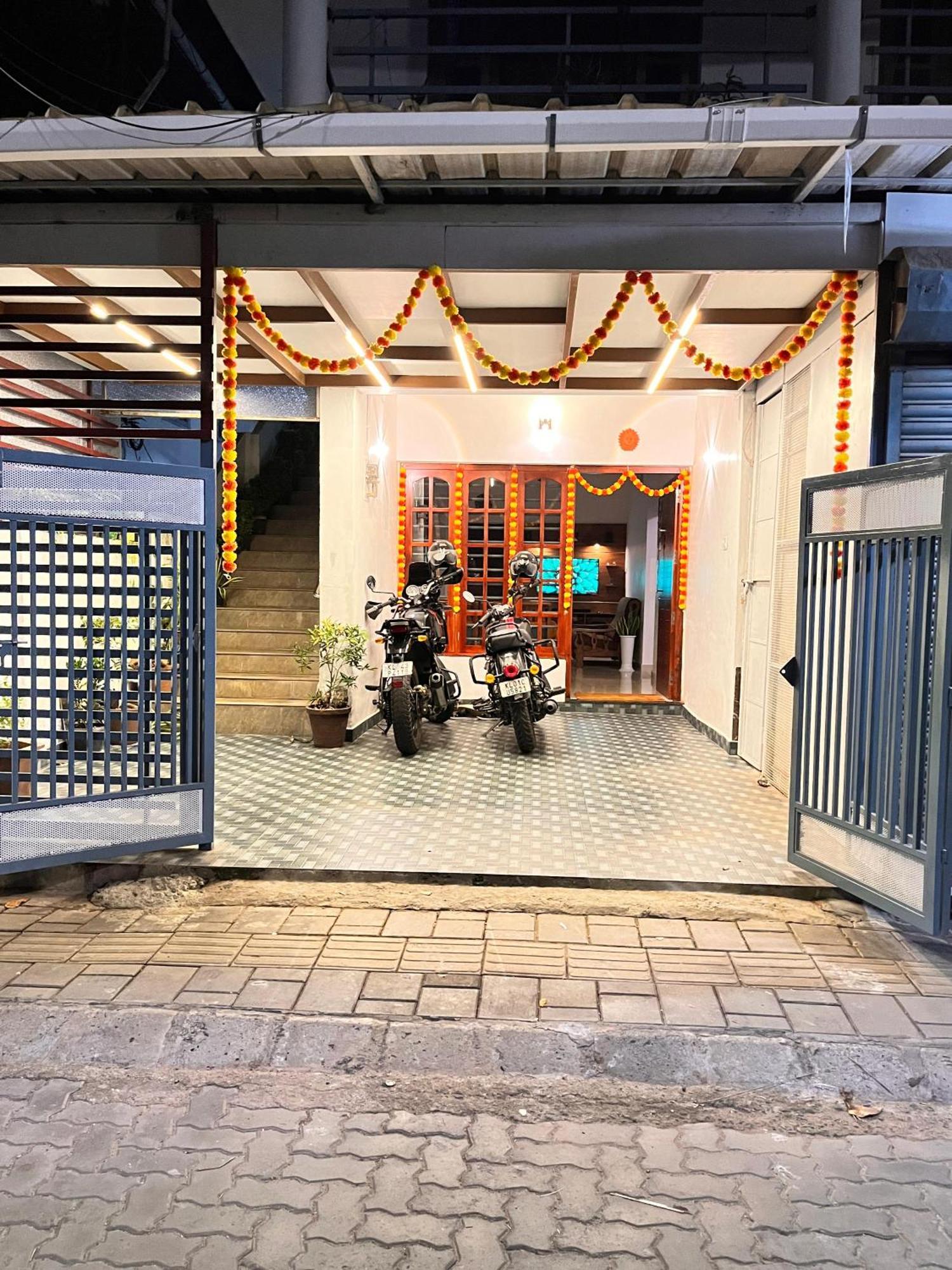 Heather Home Stay Kochi Zewnętrze zdjęcie