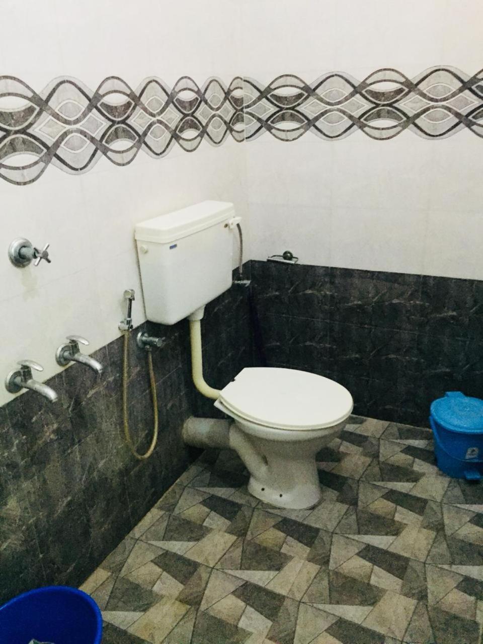 Heather Home Stay Kochi Zewnętrze zdjęcie