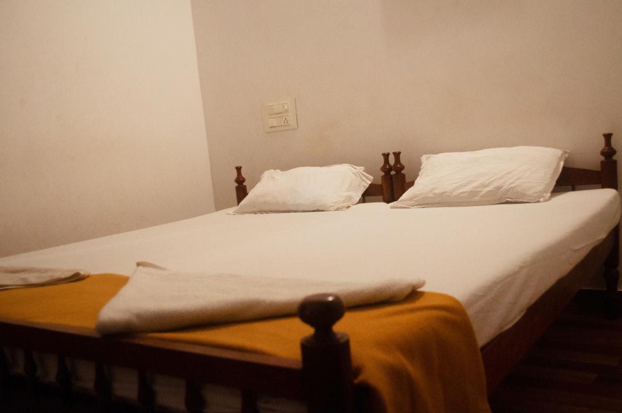 Heather Home Stay Kochi Zewnętrze zdjęcie