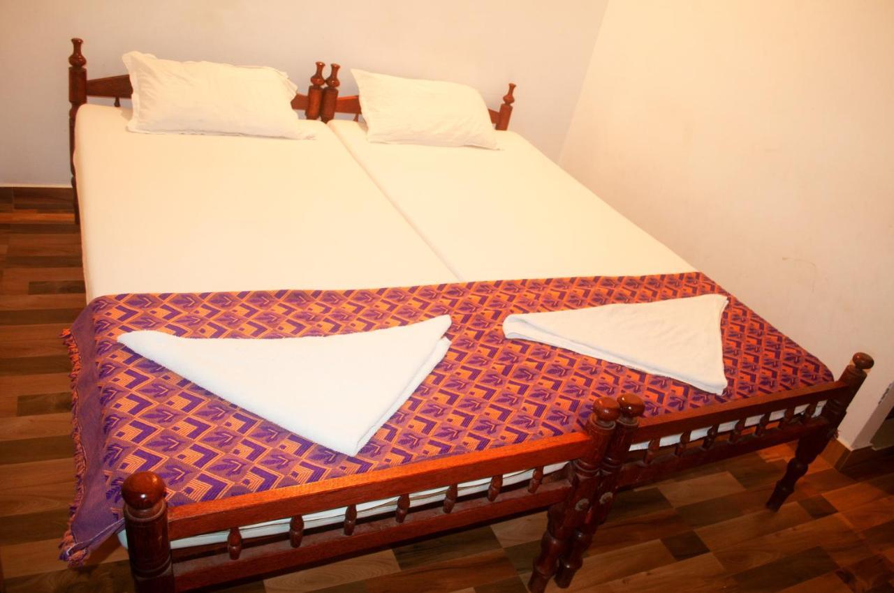 Heather Home Stay Kochi Zewnętrze zdjęcie